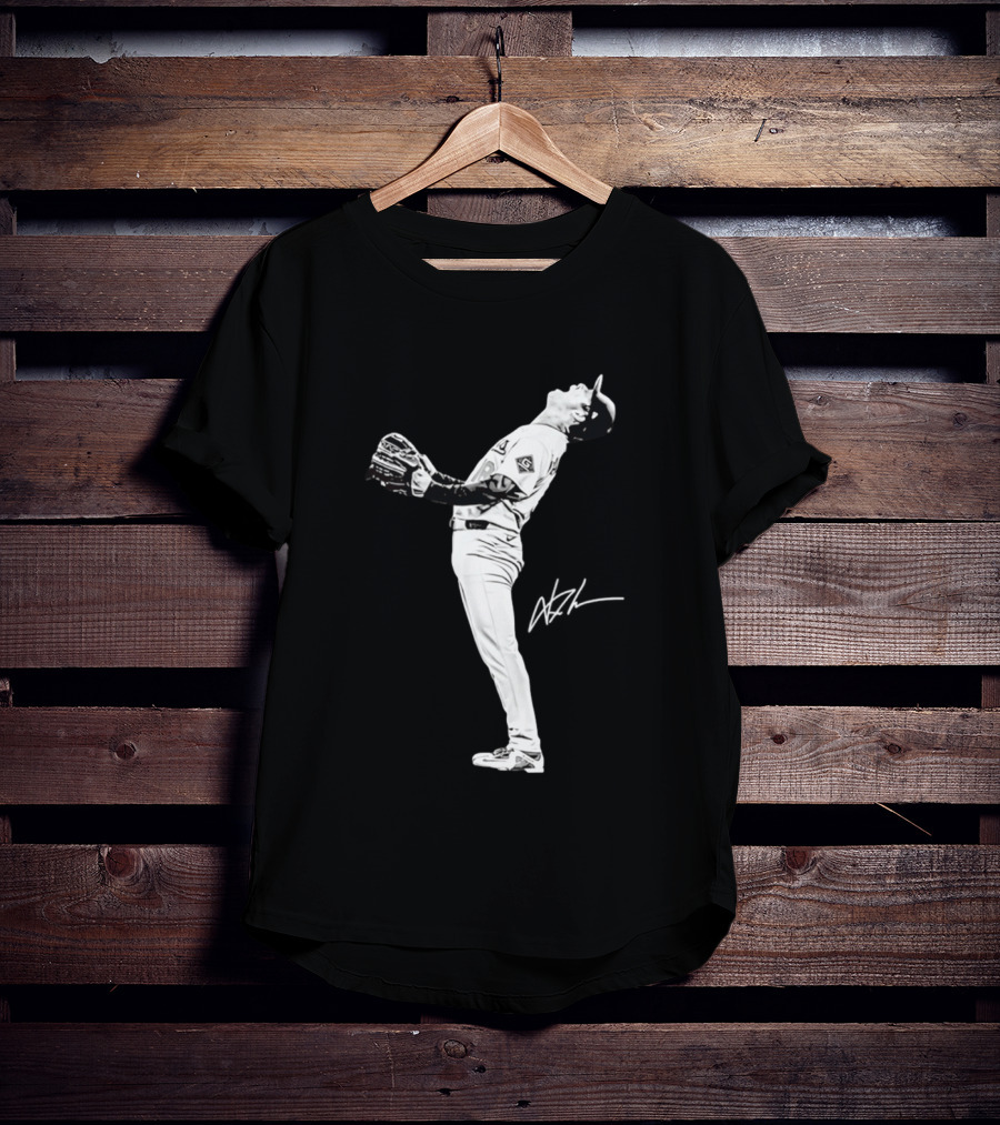 Yoshinobu Yamamoto Los Angeles Dodgers 2026 Player Action Pose T-Shirt