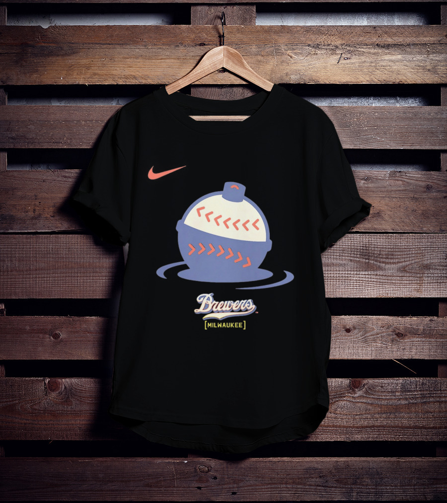 Milwaukee Brewers Large Retro Baseball Cap T-Shirt