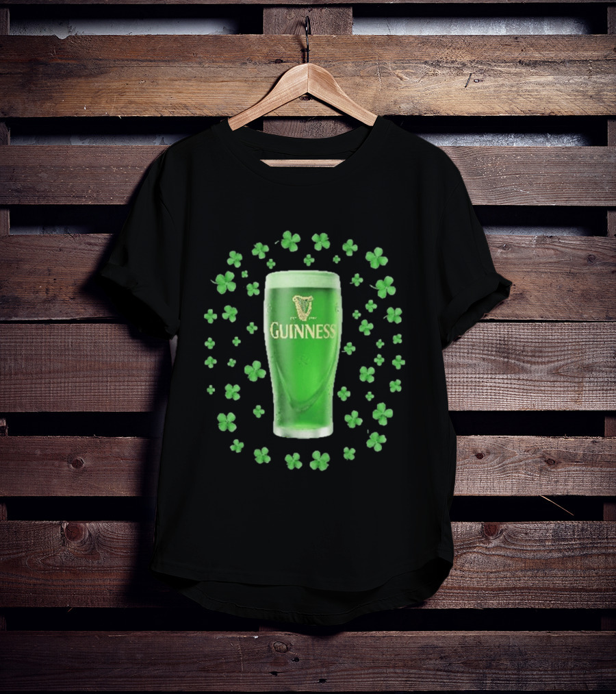 Guinness Pint With Shamrocks St Patrick's Day Celebration T-Shirt