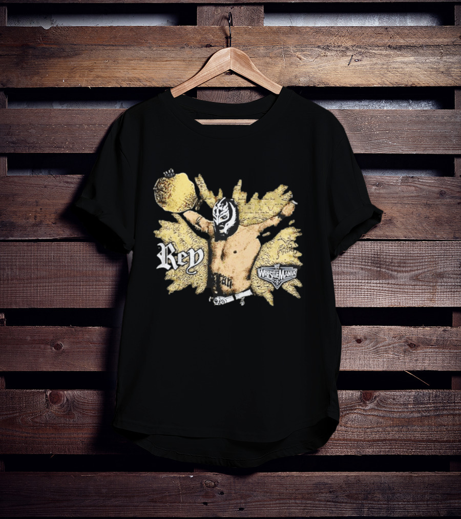 WWE Rey Mysterio WrestleMania Masked Luchador Iconic Pose T-Shirt
