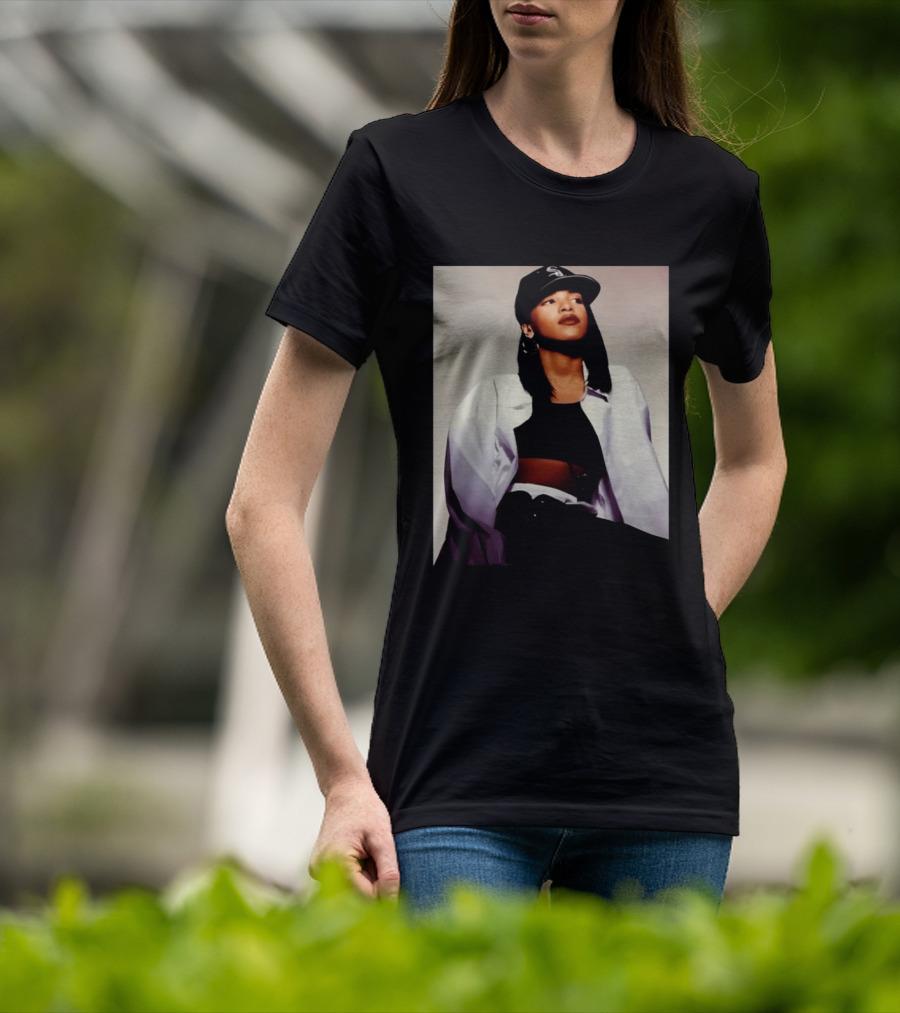 Sacai Aaliyah Black Cap White Sox T-Shirt