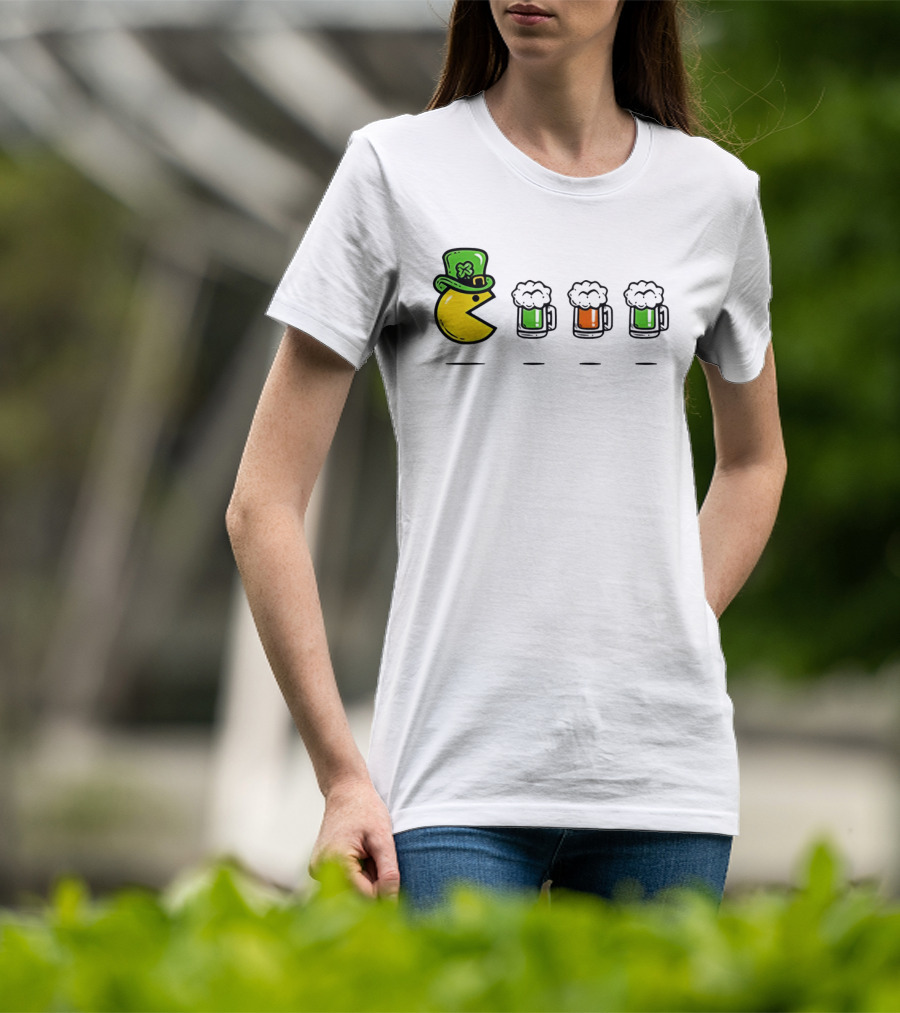 Pac Man St Patrick's Day Leprechaun Hat With Green Beer S T-Shirt