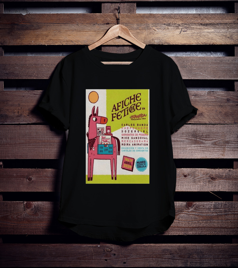Afiche Fetiche Estampida Festival Gráfica Cómics Cholula Abril 2026 Museo Regional Exhibición Carteles Conciertos T-Shirt
