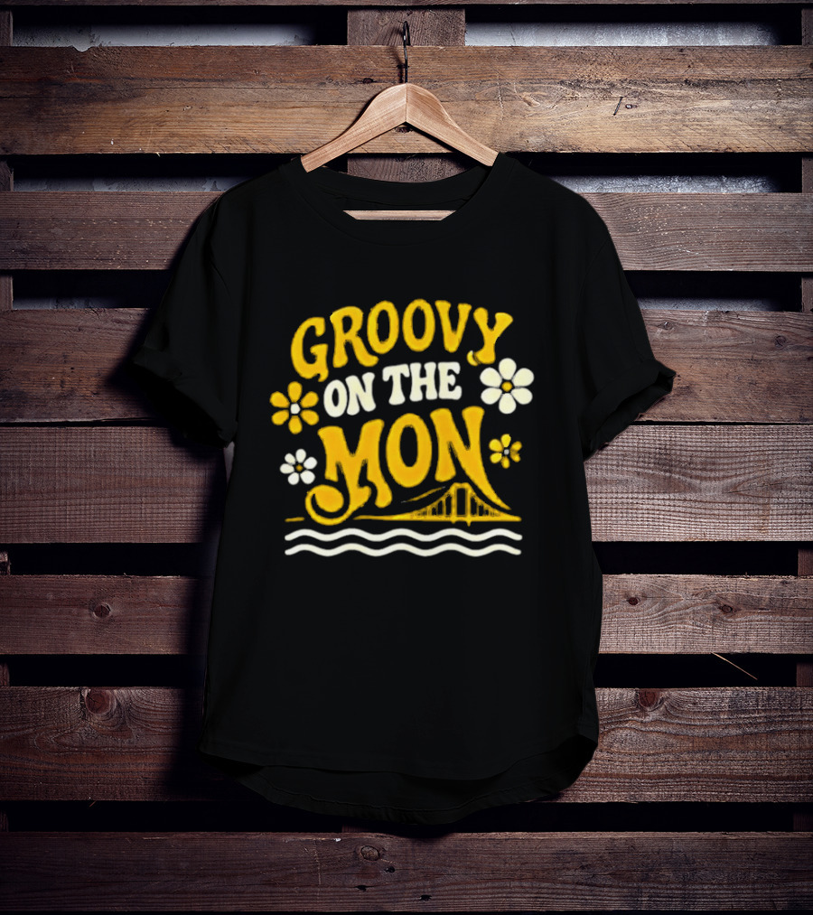 Pittsburgh Riverhounds SC Groovy On The Mon With Flowers And Bridge T-Shirt