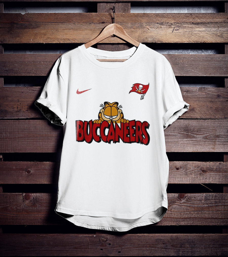 Nike Tampa Bay Buccaneers Garfield Football Fan Art NFL T-Shirt