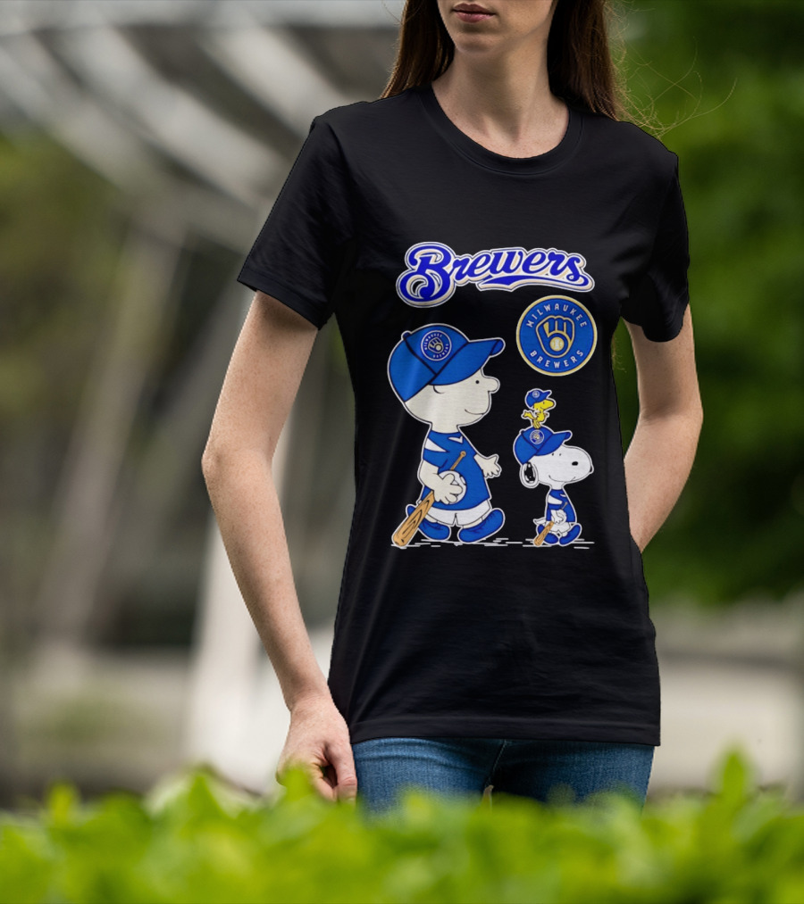 Brewers Charlie Brown Snoopy Woodstock Milwaukee Brewers T-Shirt