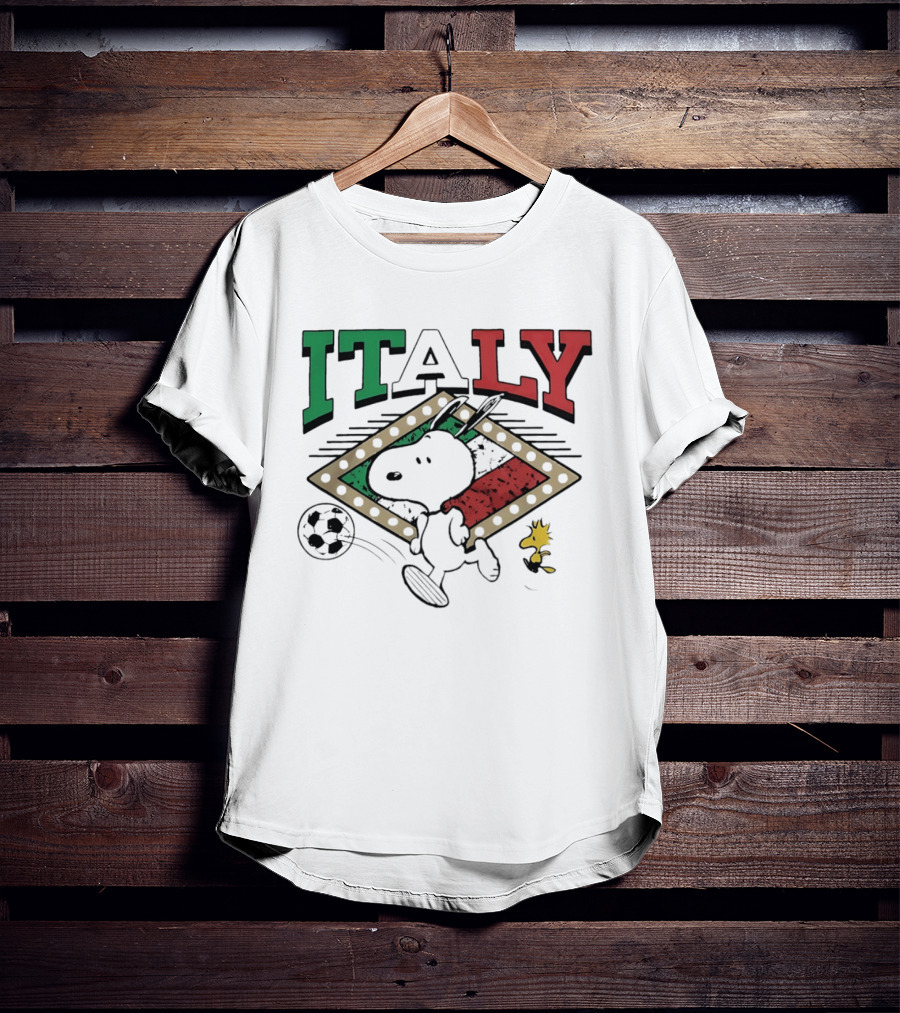 Italy Snoopy Woodstock Peanuts Soccer Team T-Shirt