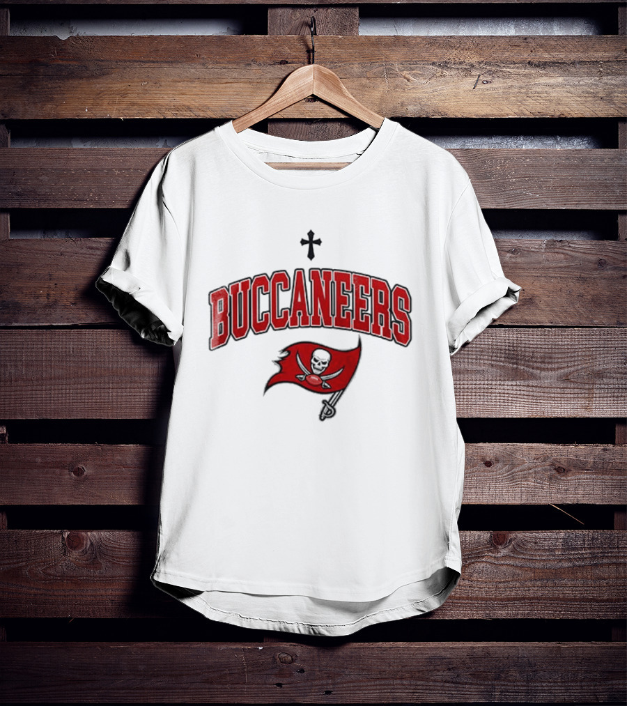 Tampa Bay Buccaneers Jesus Cross Skull Flag Lifetime Member T-Shirt