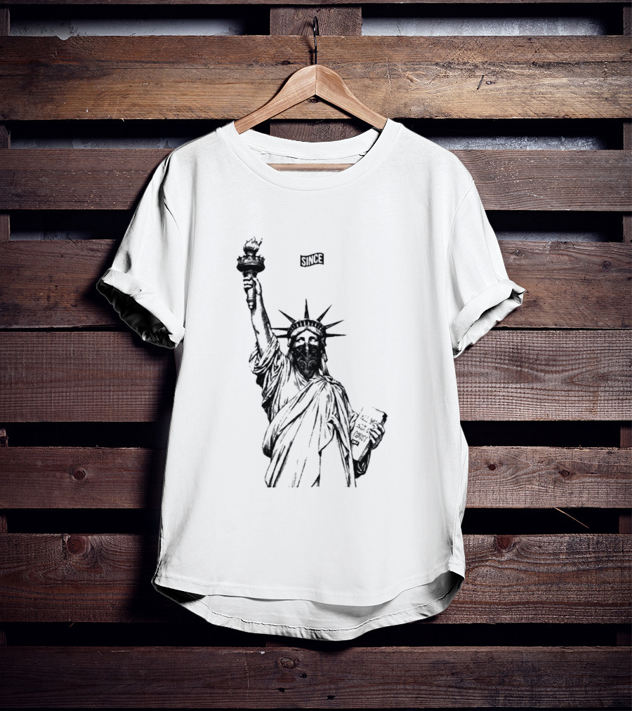 Since 1982 Liberty Statue Vintage New York T-Shirt
