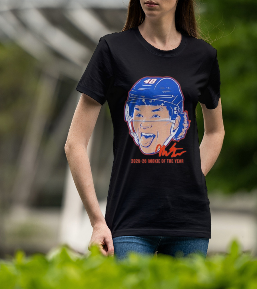 Matthew Schaefer Islanders ROTY 2025 26 Swag Helmet 48 Signature T-Shirt