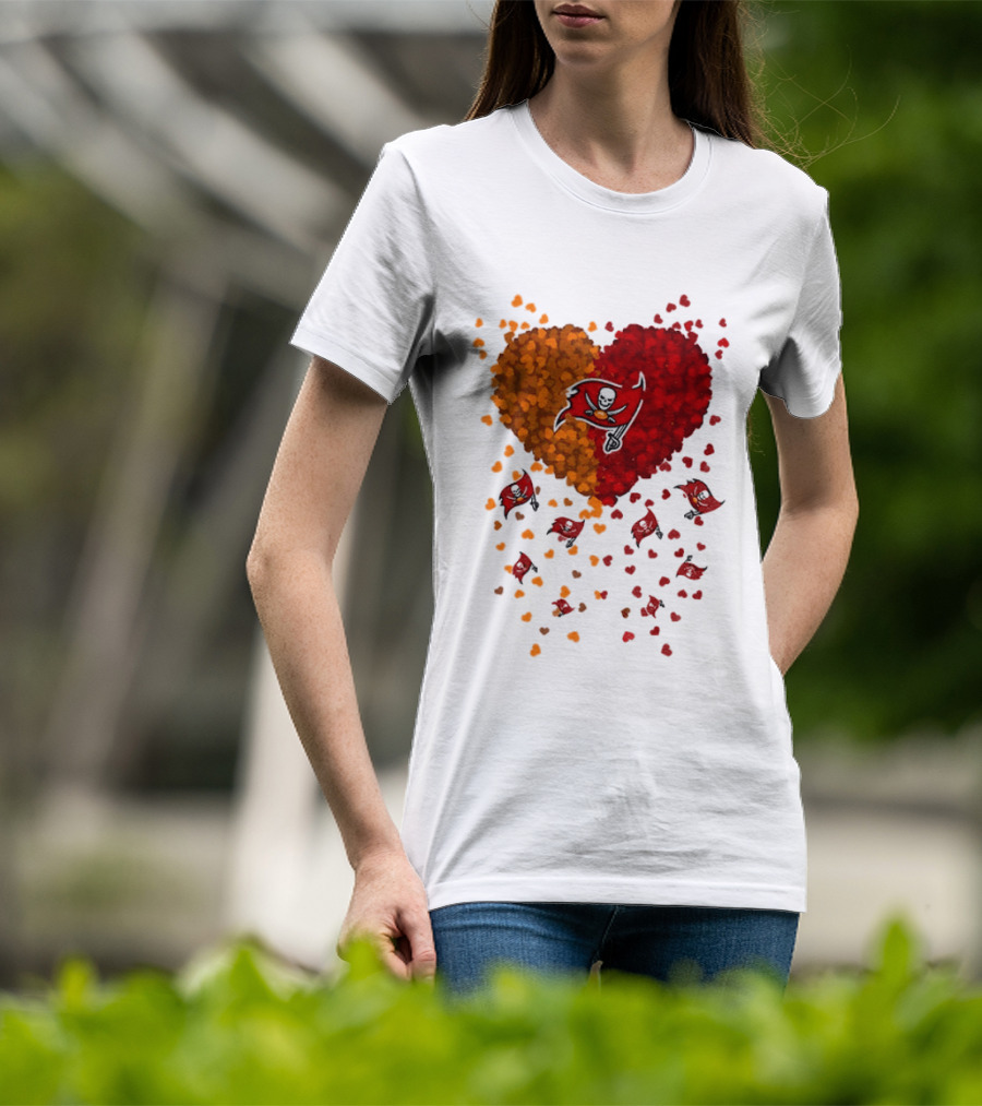 Heart Tampa Bay Buccaneers Football 2026 Iconic Team Spirit T-Shirt