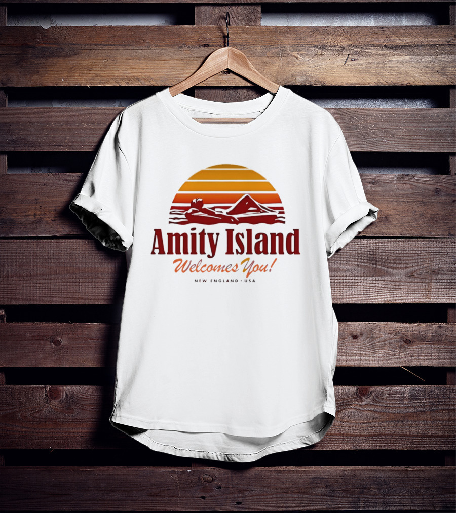 Amity Island Welcomes You New England USA Sunset Scene T-Shirt