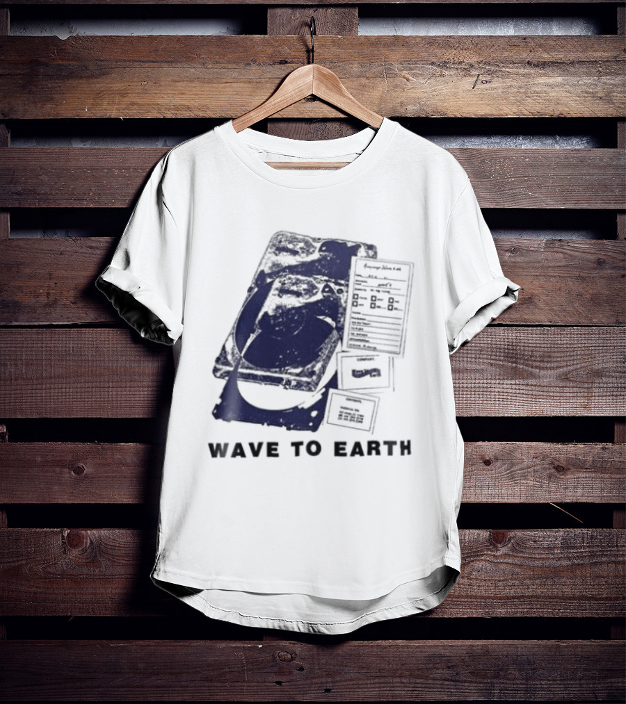 Wave To Earth Vintage Cassette Player Aesthetic T-Shirt