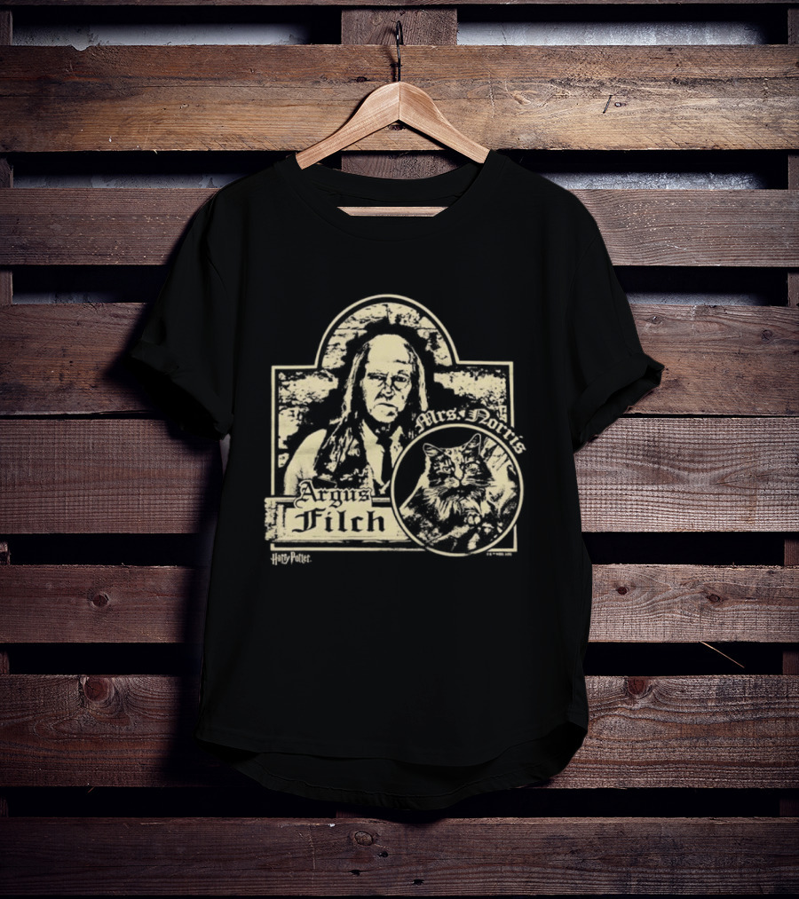 Mr. Argus Filch Và Mrs. Norris Witch World Caretaker And Cat T-Shirt