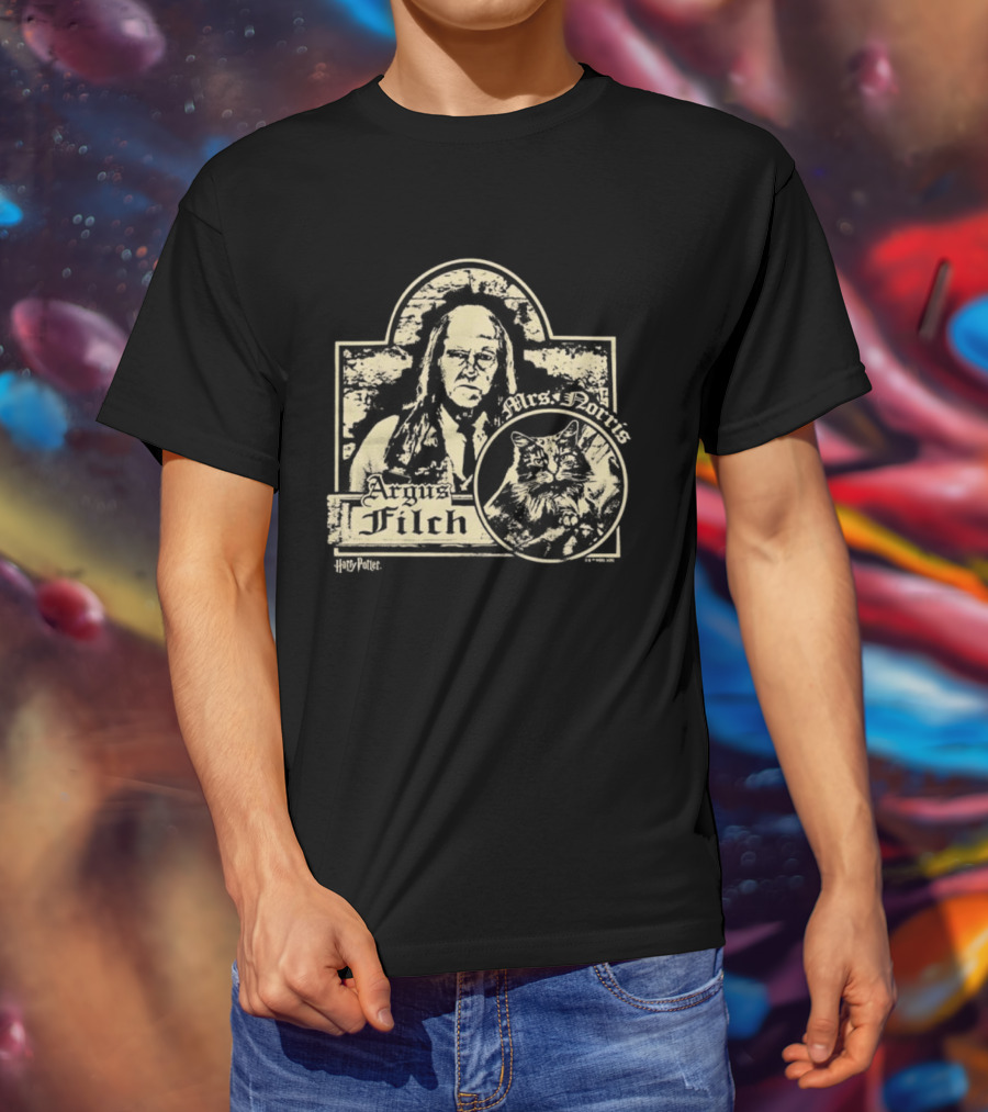 Mr. Argus Filch Và Mrs. Norris Witch World Caretaker And Cat T-Shirt