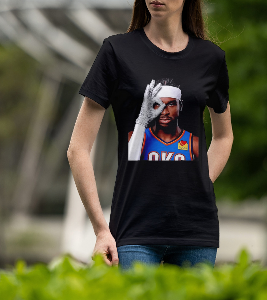 Shai Gilgeous Alexander Oklahoma City Thunder Clutch Player Of The Year 2026 Glitter Gloves Houta OKC T-Shirt