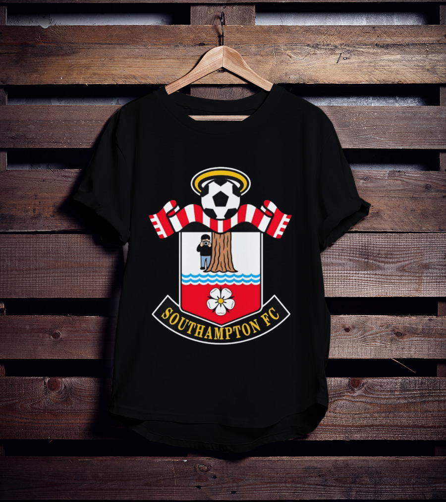 Southampton FC Crest Meme Tree Photographer Football T-Shirt