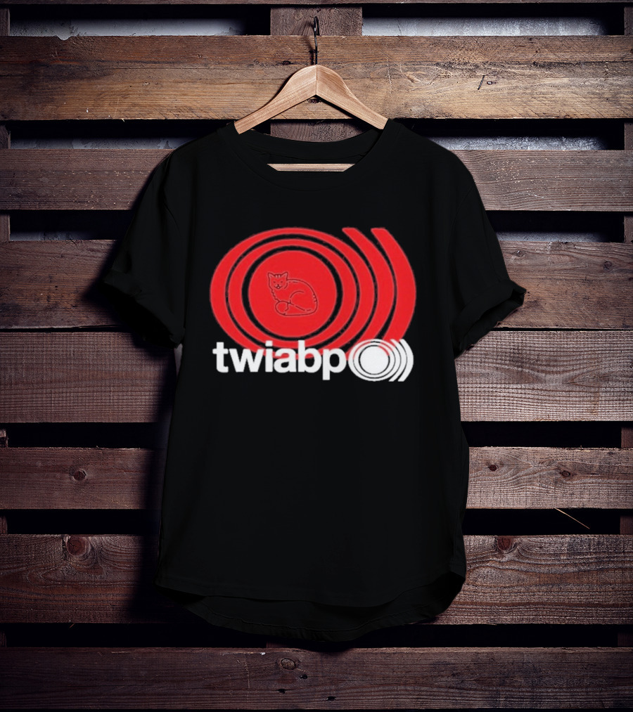 Twiabp Sunn Rip Cat In Red Concentric Circle T-Shirt