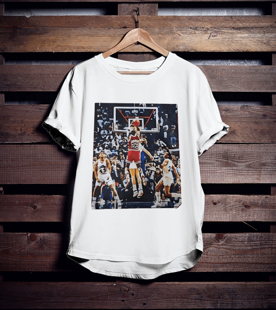 Michael Jordan 23 Chicago Bulls Iconic Basketball Moment T-Shirt