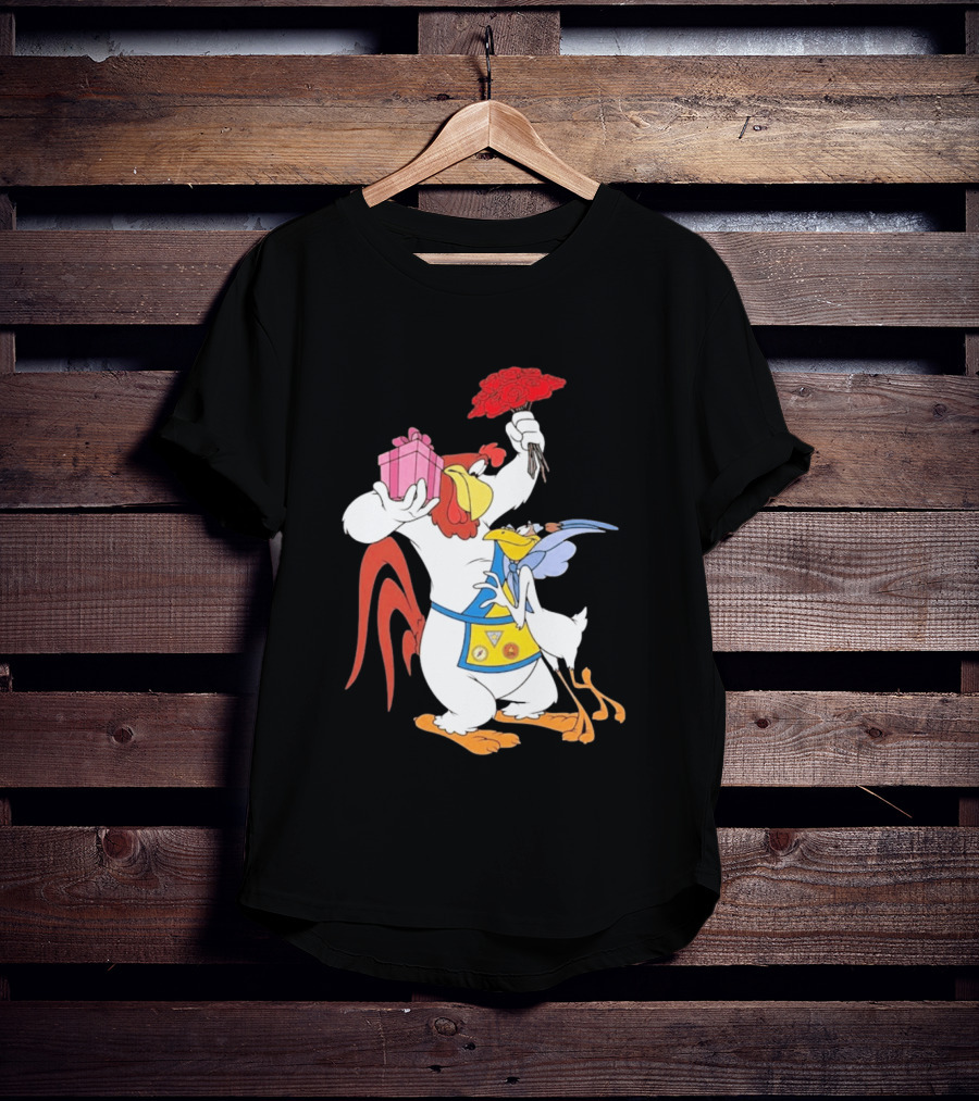 Foghorn Leghorn Miss Prissy Holding Roses And Gift Valentine Looney Tunes T-Shirt