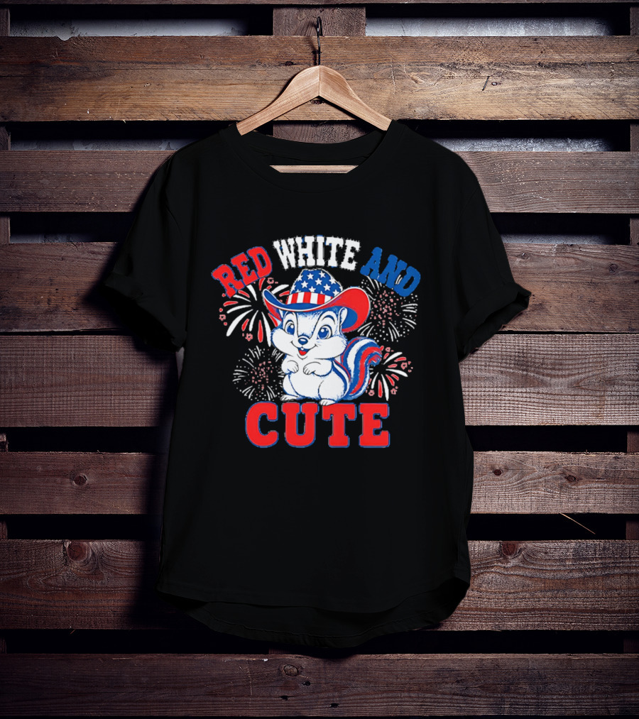 Red White And Cute Fireworks Patriotic Squirrel Cowboy Hat T-Shirt