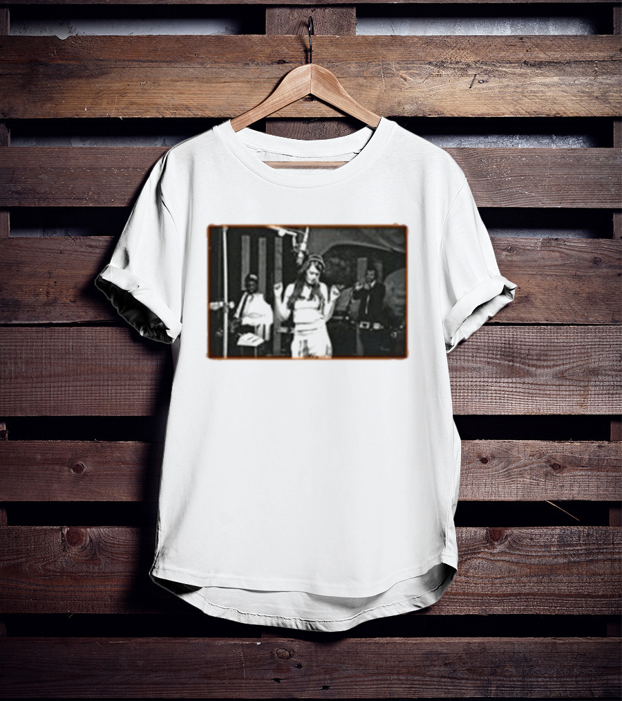 Sienna Spiro Visitor Studio Retro Black And White Music Scene T-Shirt