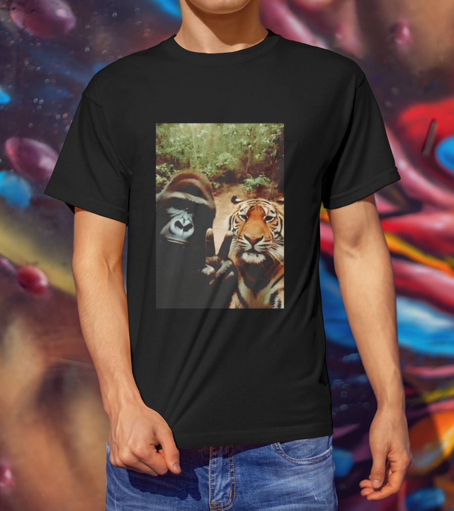 Gorilla And Tiger Peace Selfie Hi T-Shirt