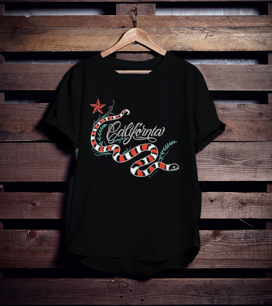 California King Snake Red Star Serpent T-Shirt