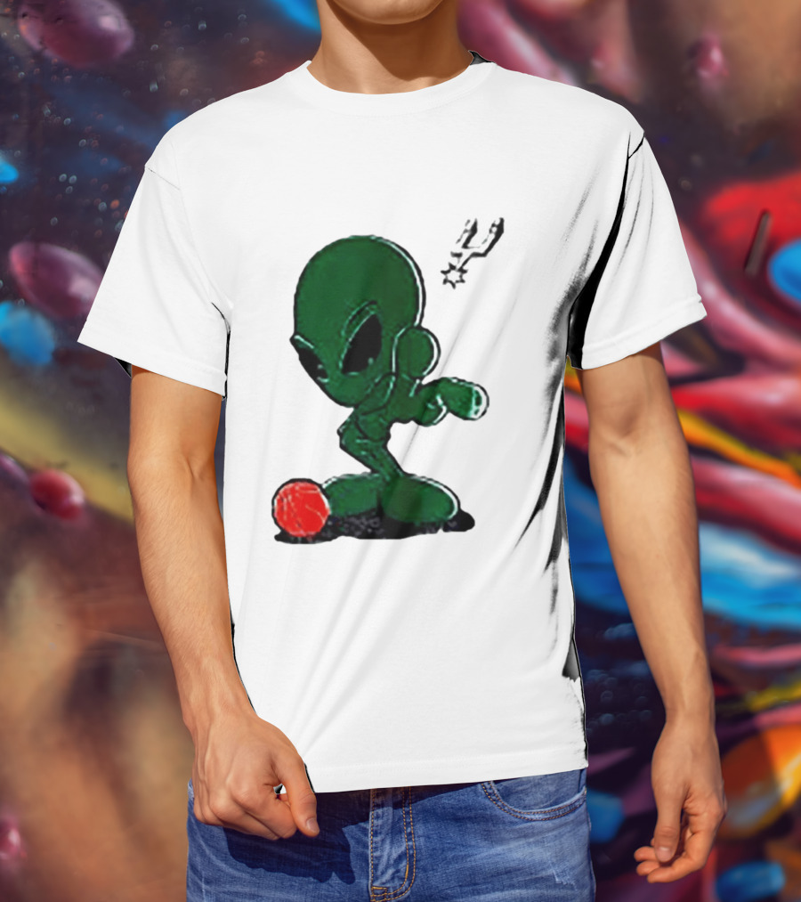 San Antonio Spurs Alien Basketball Dribble T-Shirt