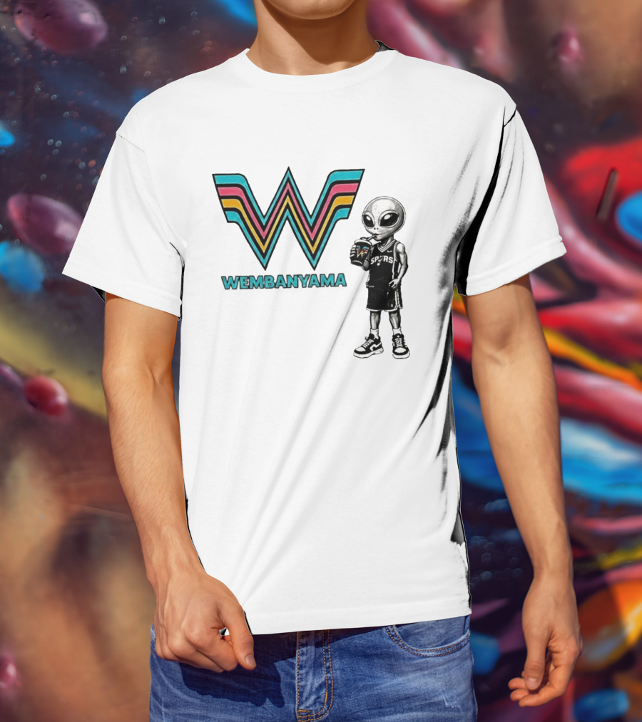 San Antonio Spurs Wembanyama Alien Drinking Spurs T-Shirt