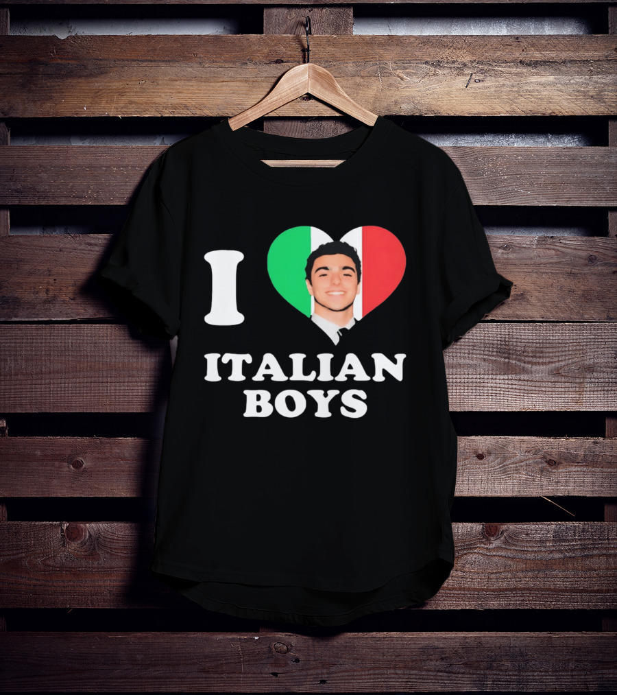 I Love Italian Boys Luigi Mangione Heart Flag T-Shirt