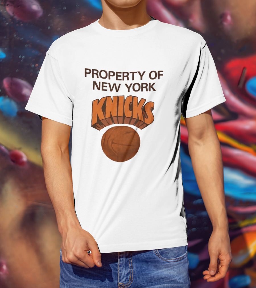 New York Knicks Basketball Property T-Shirt