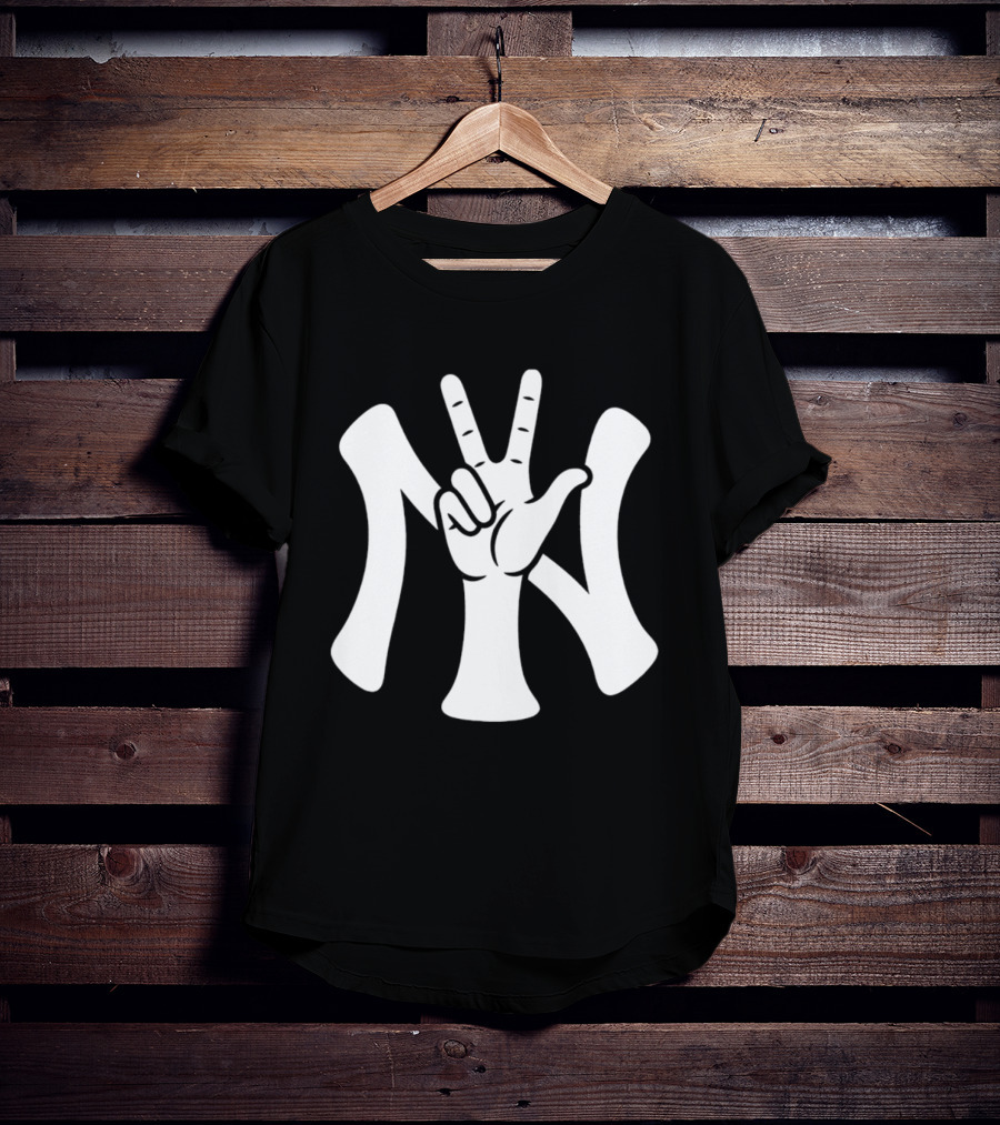 New York Yankees Peace Victory North Star Midwest Yankees Fan T-Shirt