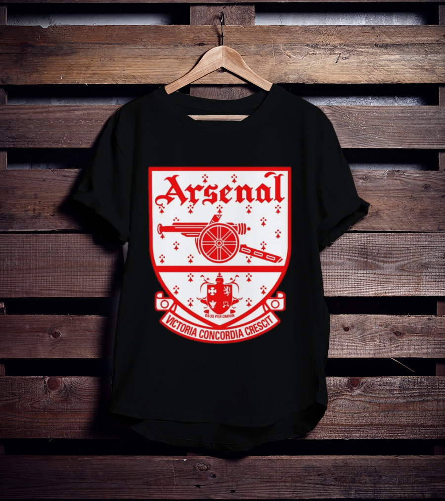 Arsenal FC Crest Deus Per Omnia Victoria Concordia Crescit T-Shirt