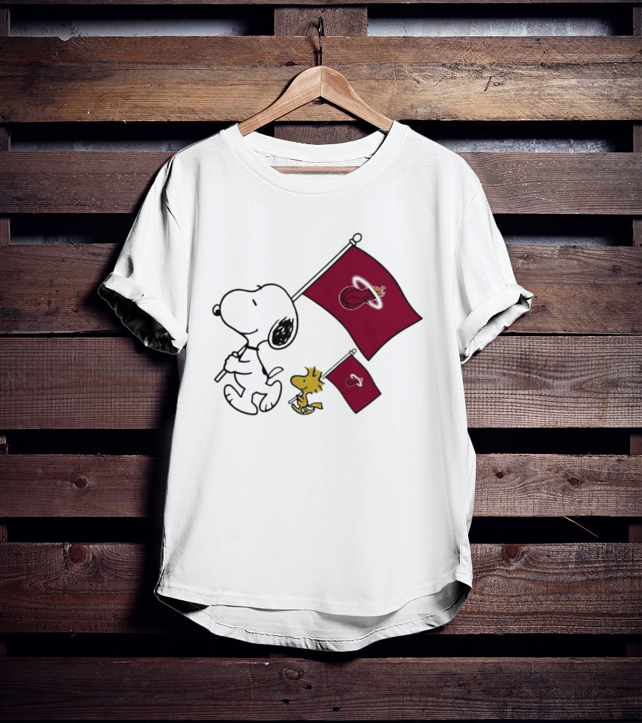 Miami Heat Snoopy Woodstock Miami Heat Flags T-Shirt
