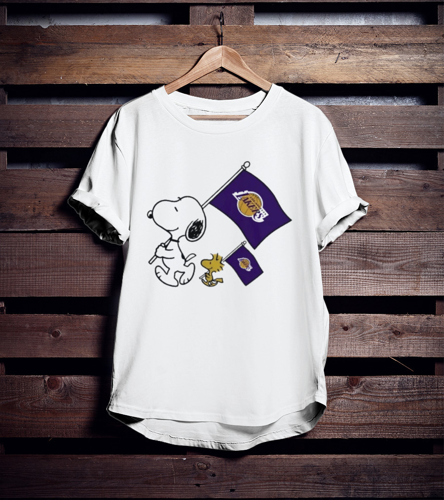 Los Angeles Lakers Snoopy And Woodstock Holding Team Flags T-Shirt