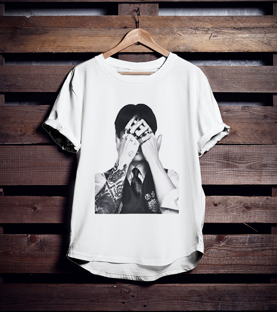 Jungkook BTS Tattoo Hands Rings Black And White Aesthetic T-Shirt
