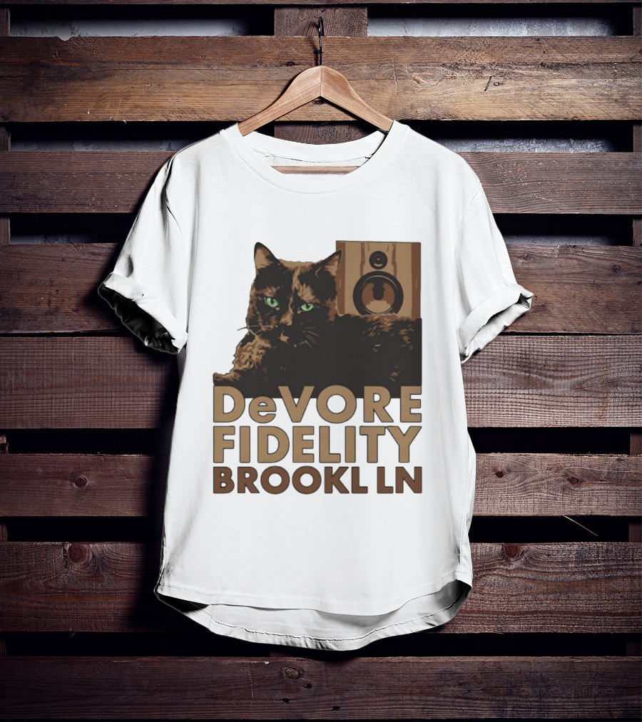 DeVore Fidelity Brooklyn LN Cat Speaker T-Shirt