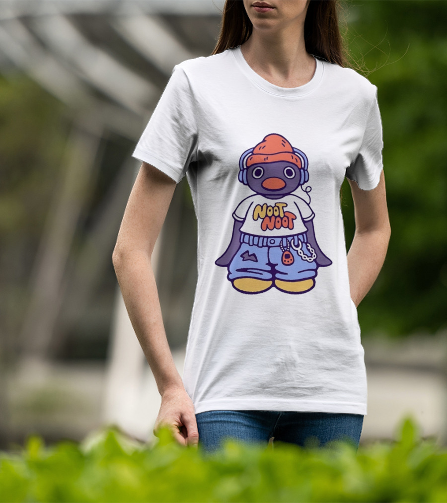 Noot Noot Pingu Penguin With Headphones And Beanie T-Shirt