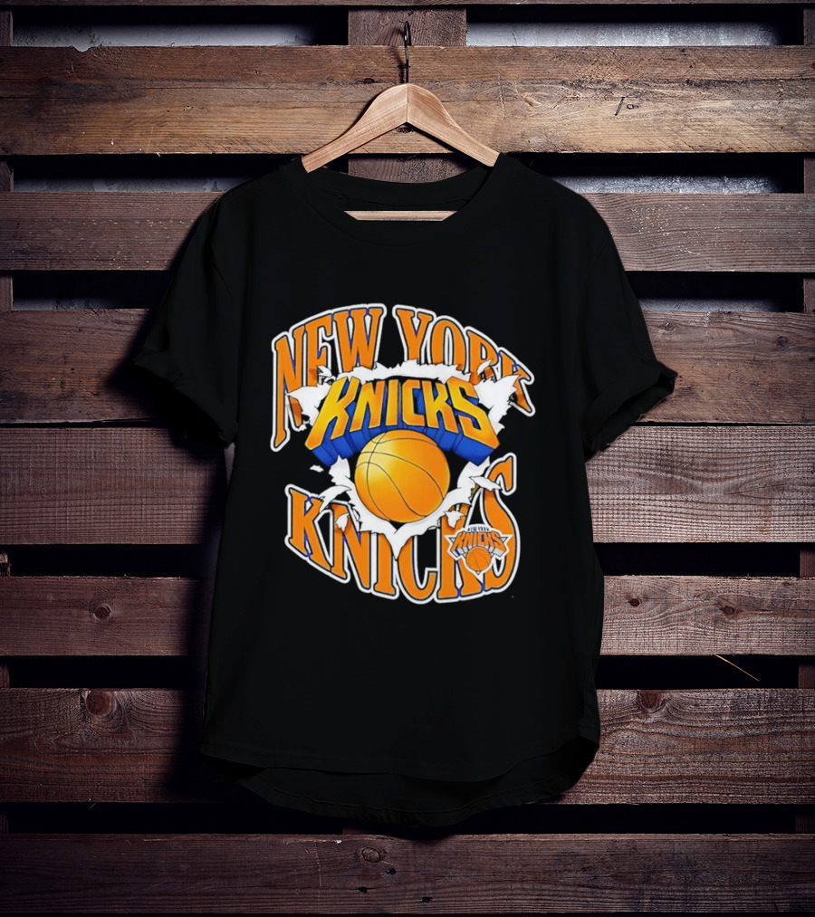 New York Knicks Bursting Basketball Knicks T-Shirt