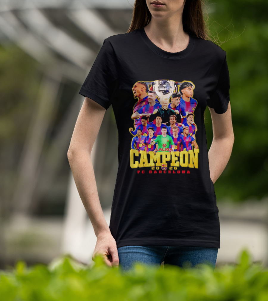 Hansi Flick Robert Lewandowski Lamine Yamal Pedri Raphinha FC Barcelona LaLiga Campeón 2026 T-Shirt