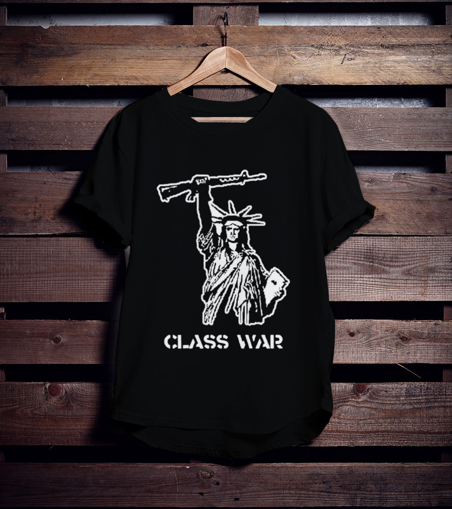 Statue Of Liberty AK 47 Class War New York USA T-Shirt