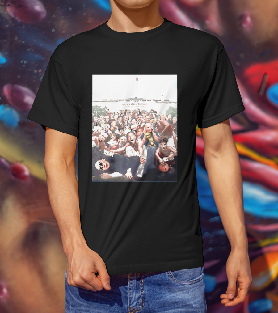 Knicks Nation Forever With Gathering Of Celebratory Fans And Players T-Shirt