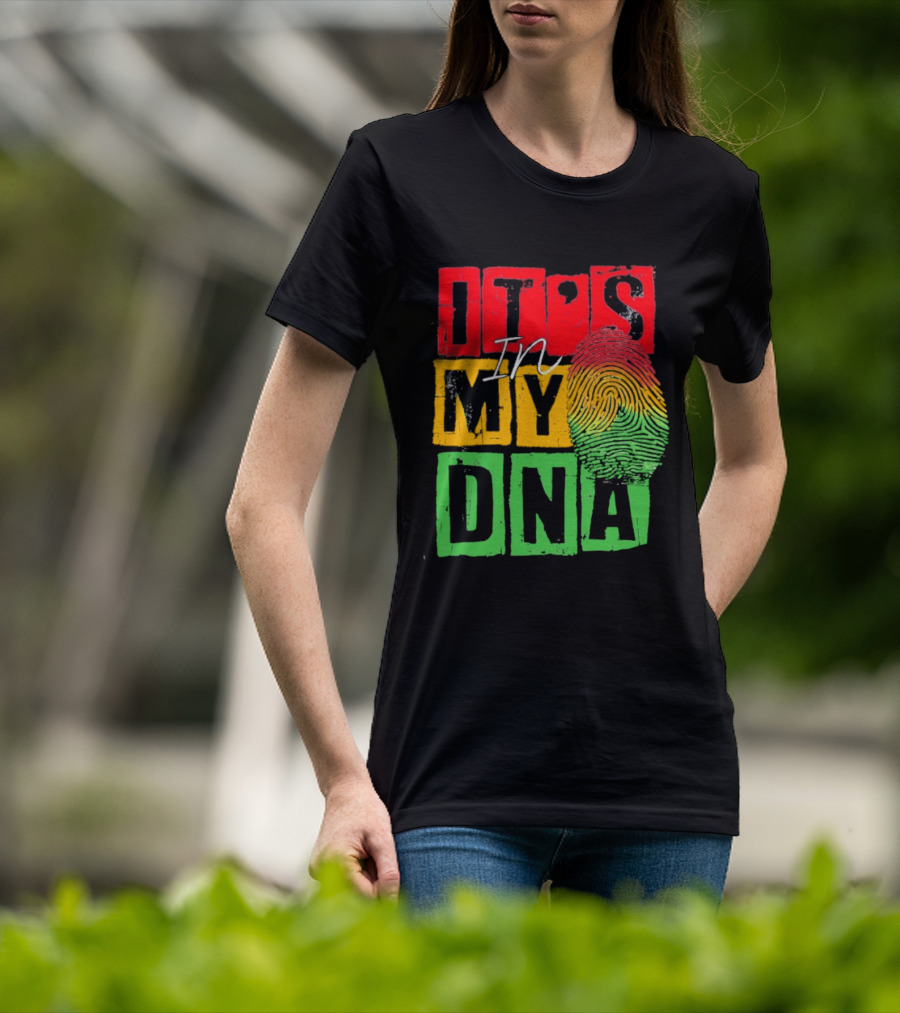 Juneteenth Black Queen It's In My DNA Fingerprint Red Yellow Green T-Shirt