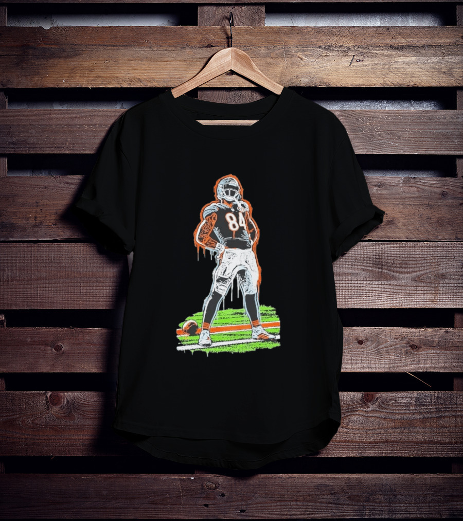 Chicago Bears Number 84 NFL Player Artwork Football Team Fan T-Shirt