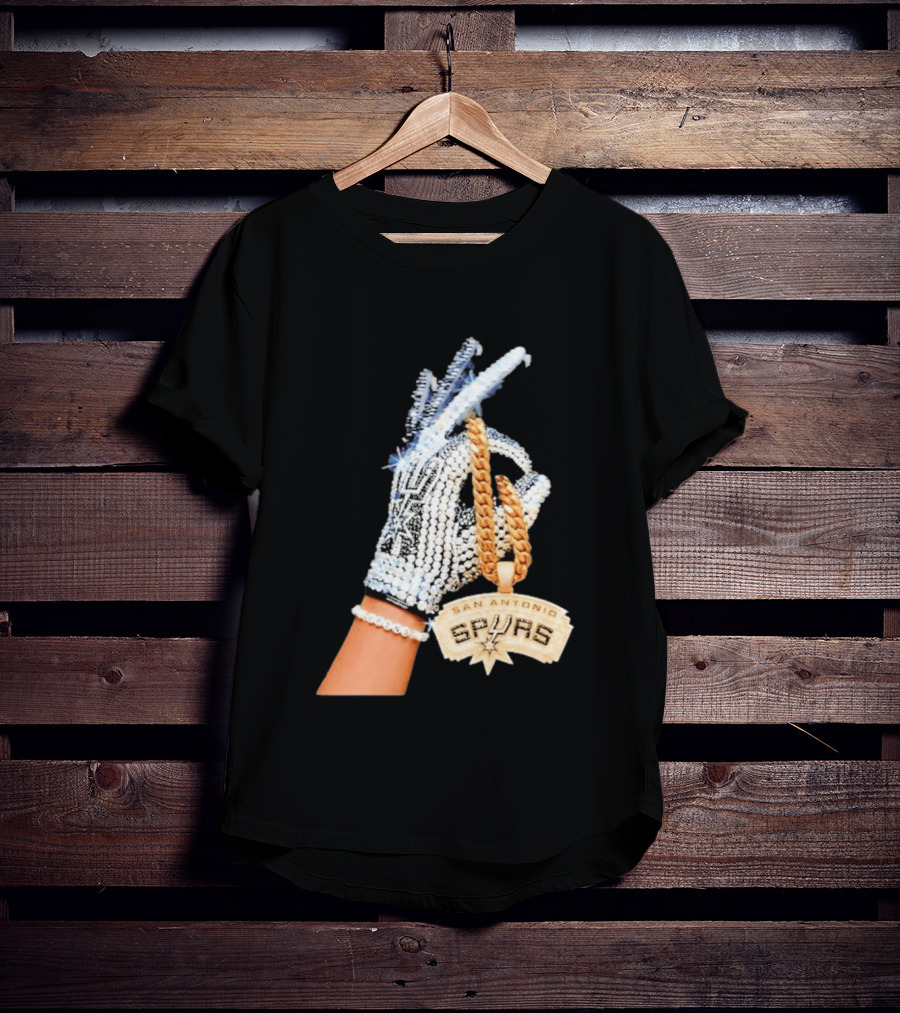 San Antonio Spurs Diamond Gold Glove And Pendant T-Shirt