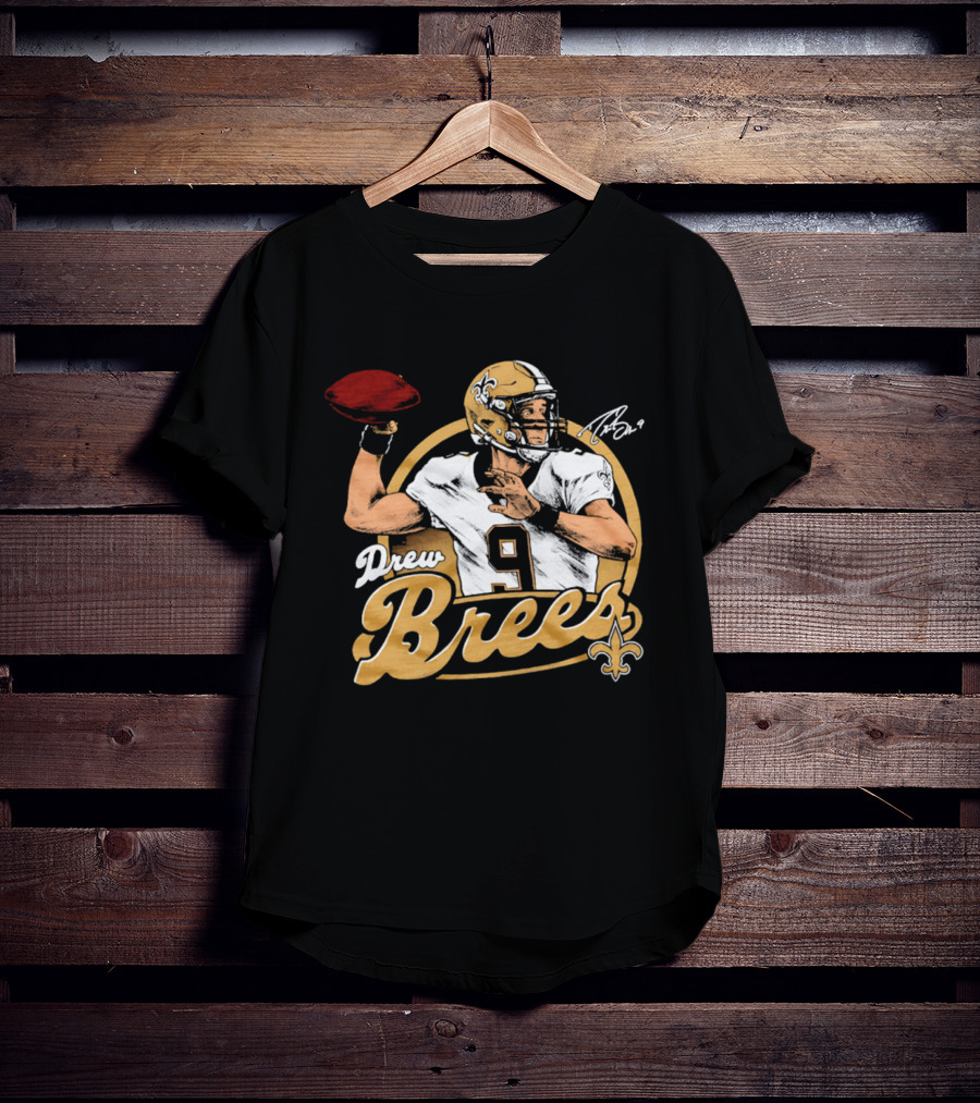 Drew Brees New Orleans Saints Quarterback Number 9 Classic Sports Fan Collector's Item T-Shirt