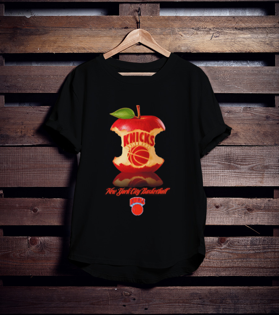 Knicks New York City Basketball Court Apple T-Shirt