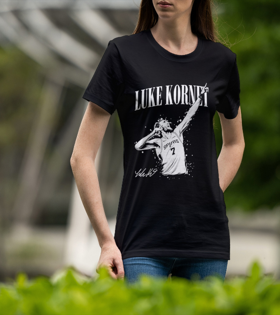 Luke Kornet San Antonio Basketball Number 7 Signature T-Shirt