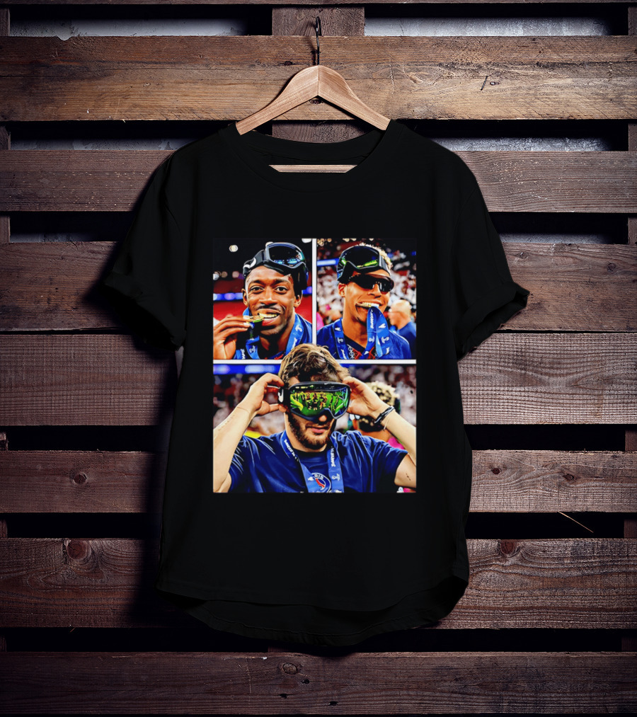 Paris Saint Germain Champions Celebration With Medals And Goggles T-Shirt
